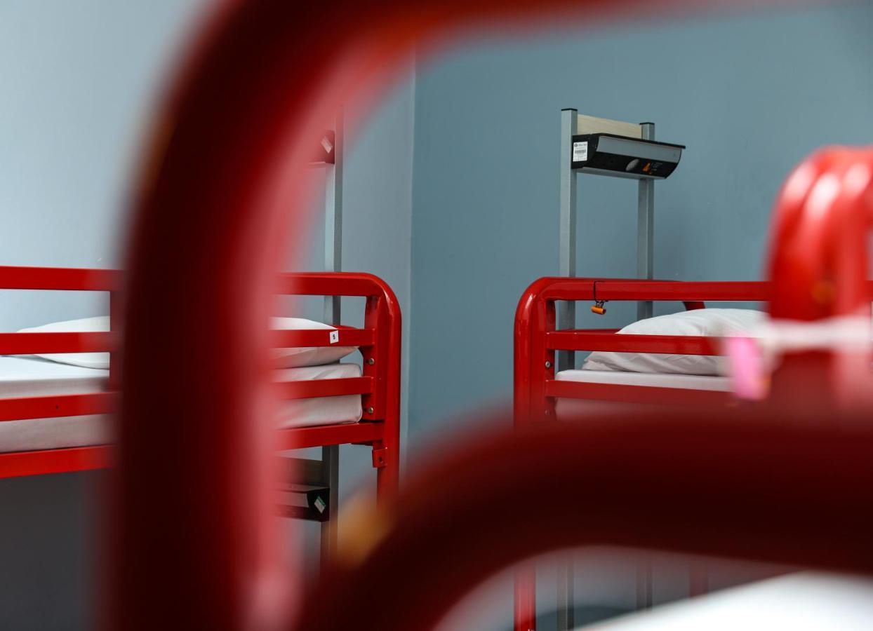 Astor Hyde Park Hostel (Adults Only) Лондон Екстер'єр фото