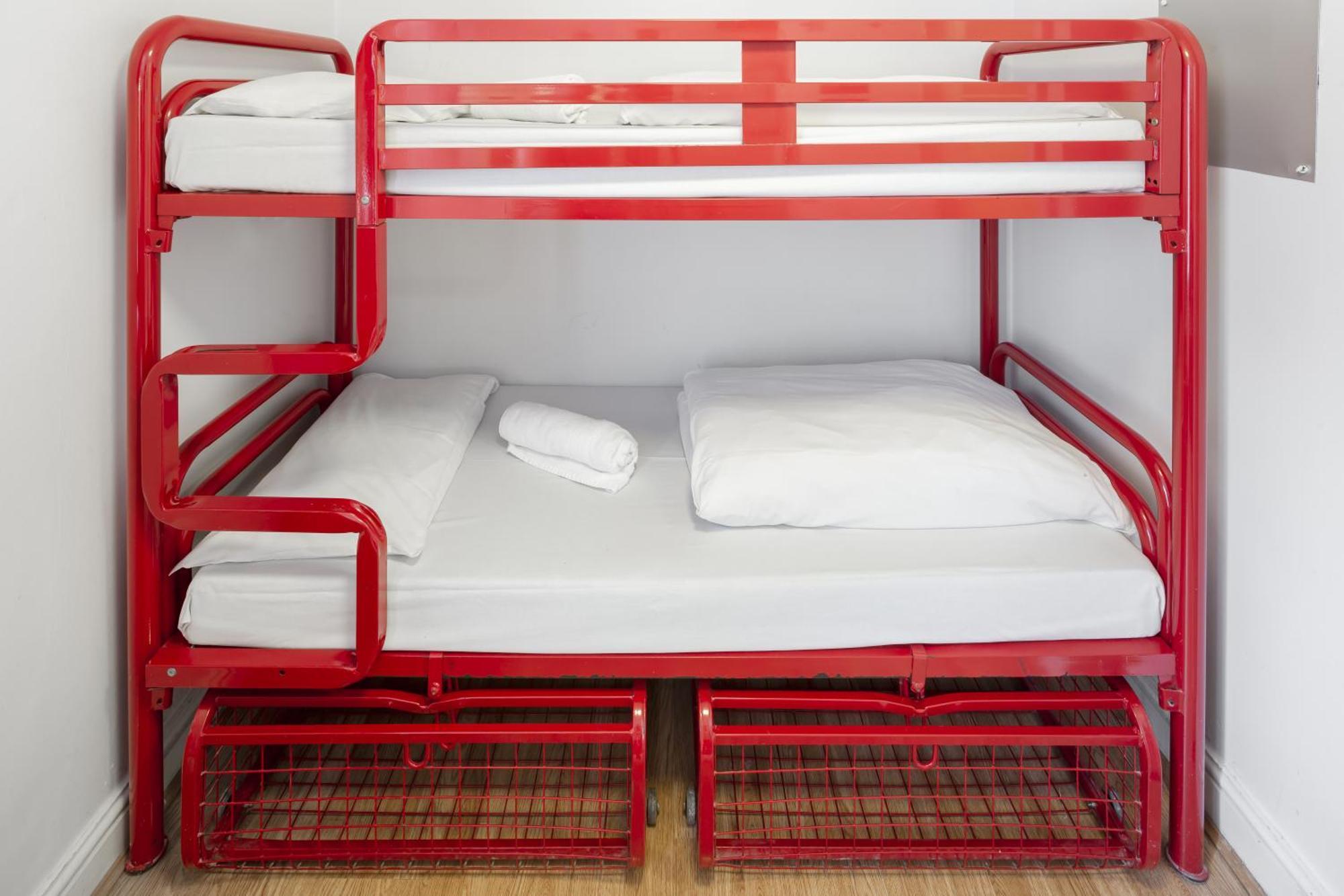 Astor Hyde Park Hostel (Adults Only) Лондон Номер фото